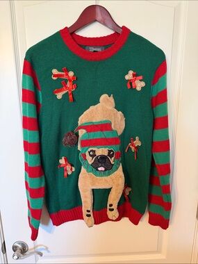 33 Degrees Women's Green & Red Pug Holiday Crewneck Sweater